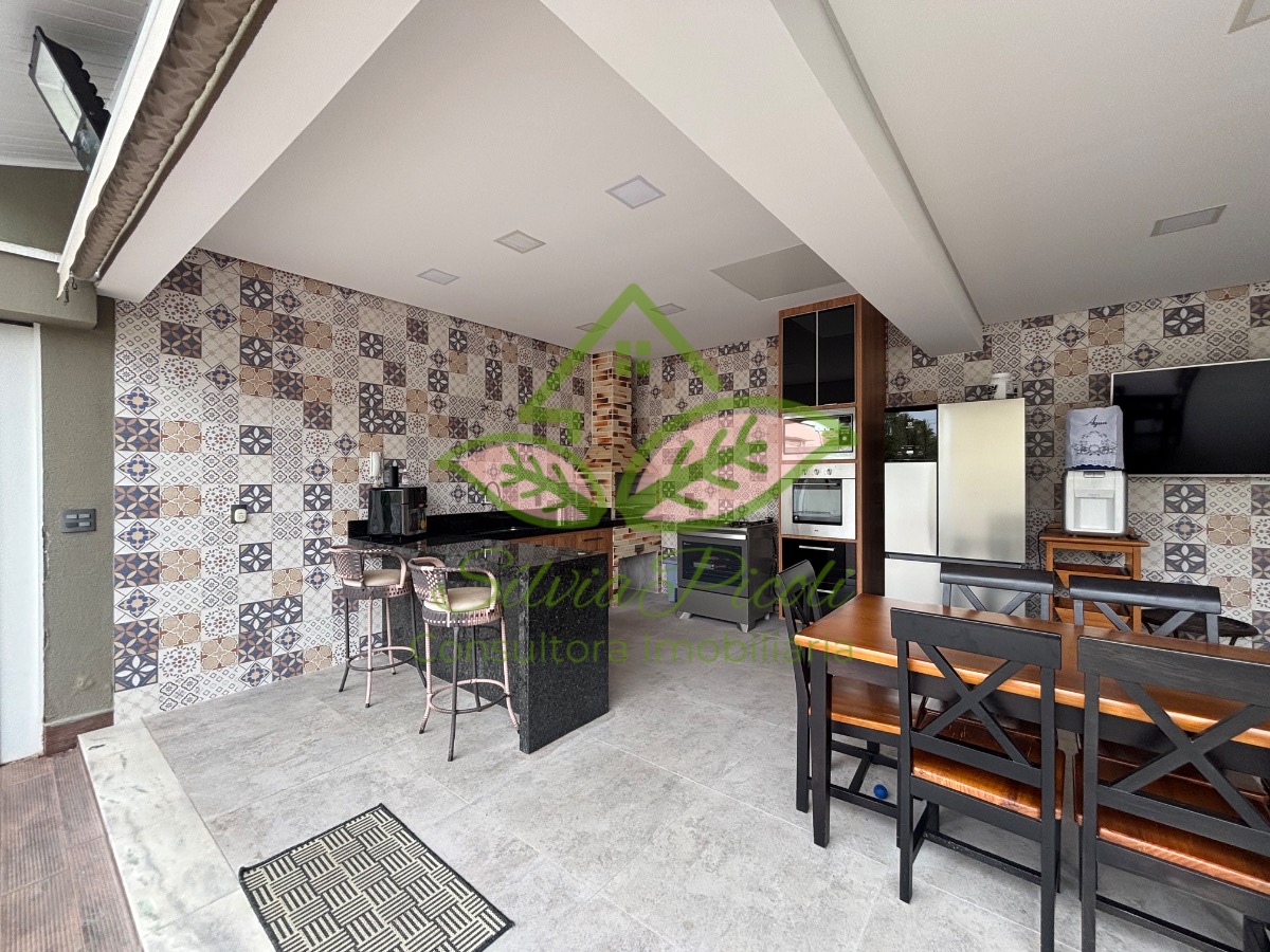 Casa, 4 quartos, 310 m² - Foto 1