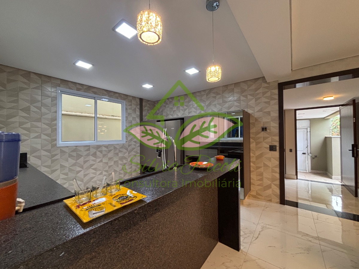Casa, 4 quartos, 310 m² - Foto 3